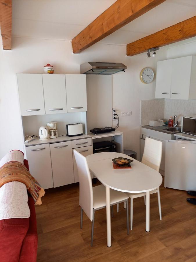 Studio Agreable Et Tres Lumineux Salles-dʼAude Buitenkant foto